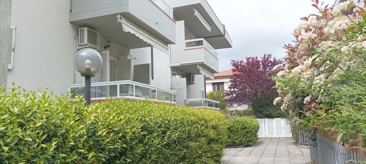 Apartament La Casina Di Ale Marina Di Carrara Zewnętrze zdjęcie